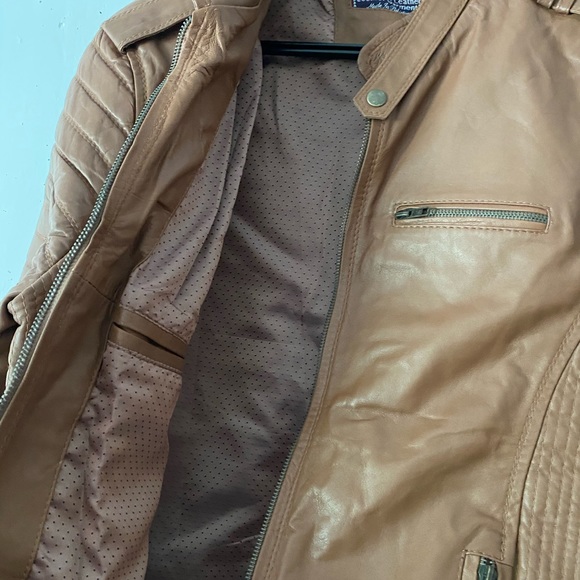 Real Leather Jacket - Picture 4 of 5